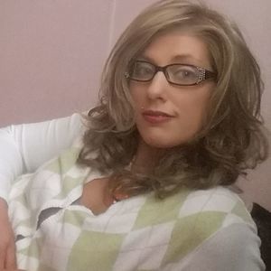 Meet your Posher, Konnie